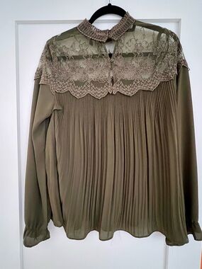 Lace Yoke Pleated Olive Green Blouse